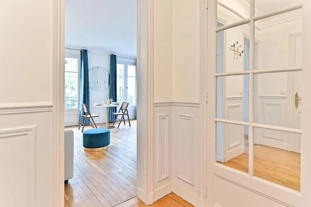 Appartement Haussmannien Lumineux Et Central Paris Apartment