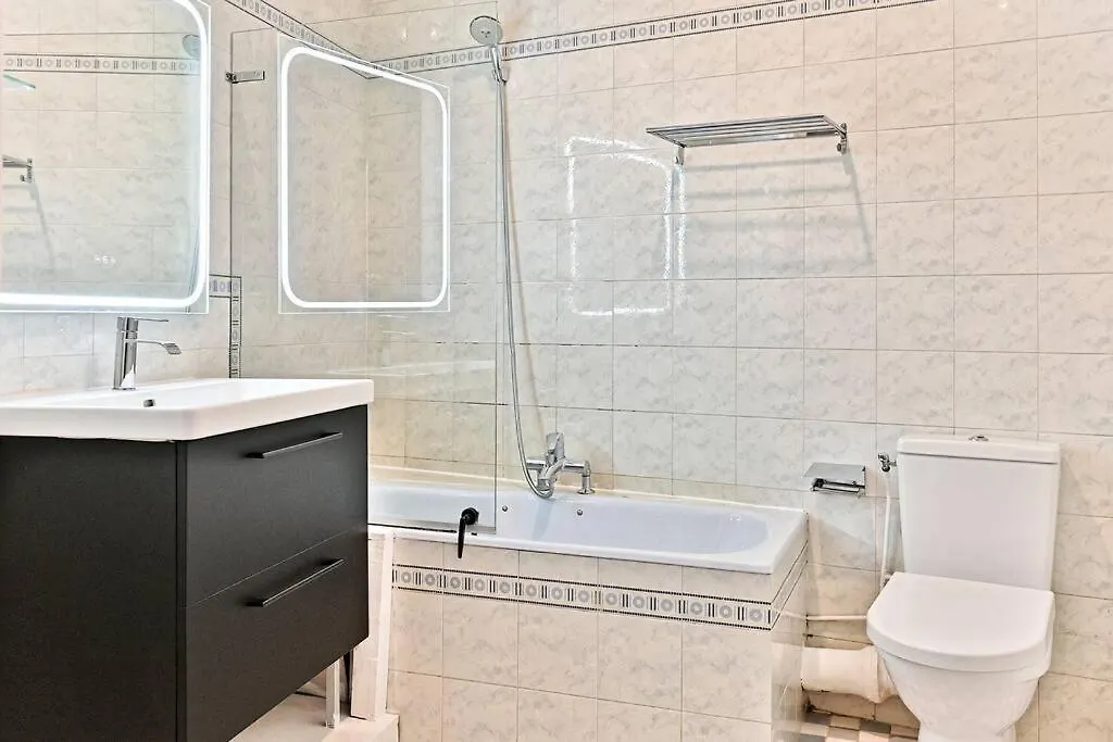 Appartement Haussmannien Lumineux Et Central Париж